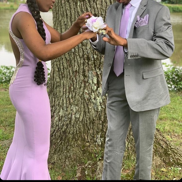 Lilac Prom dress - Picture 4 of 6